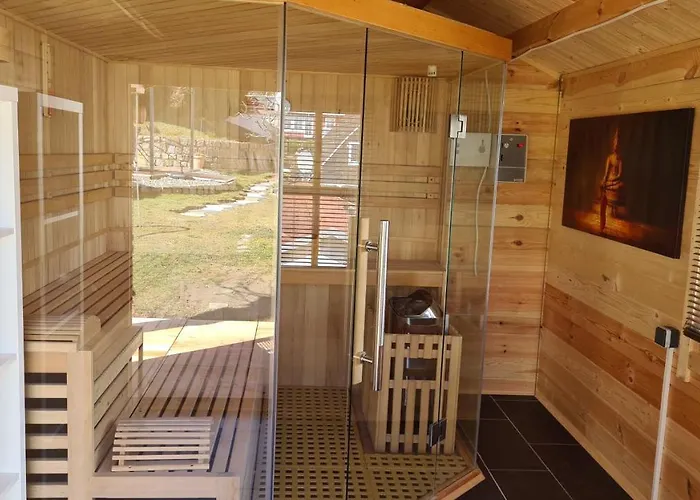 Haus Seestern Mit Strandkorb Inkl * Goehren (Ruegen)