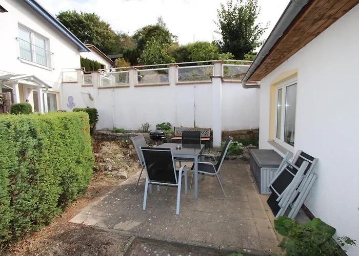 Haus Seestern Mit Strandkorb Inkl Goehren (Ruegen)